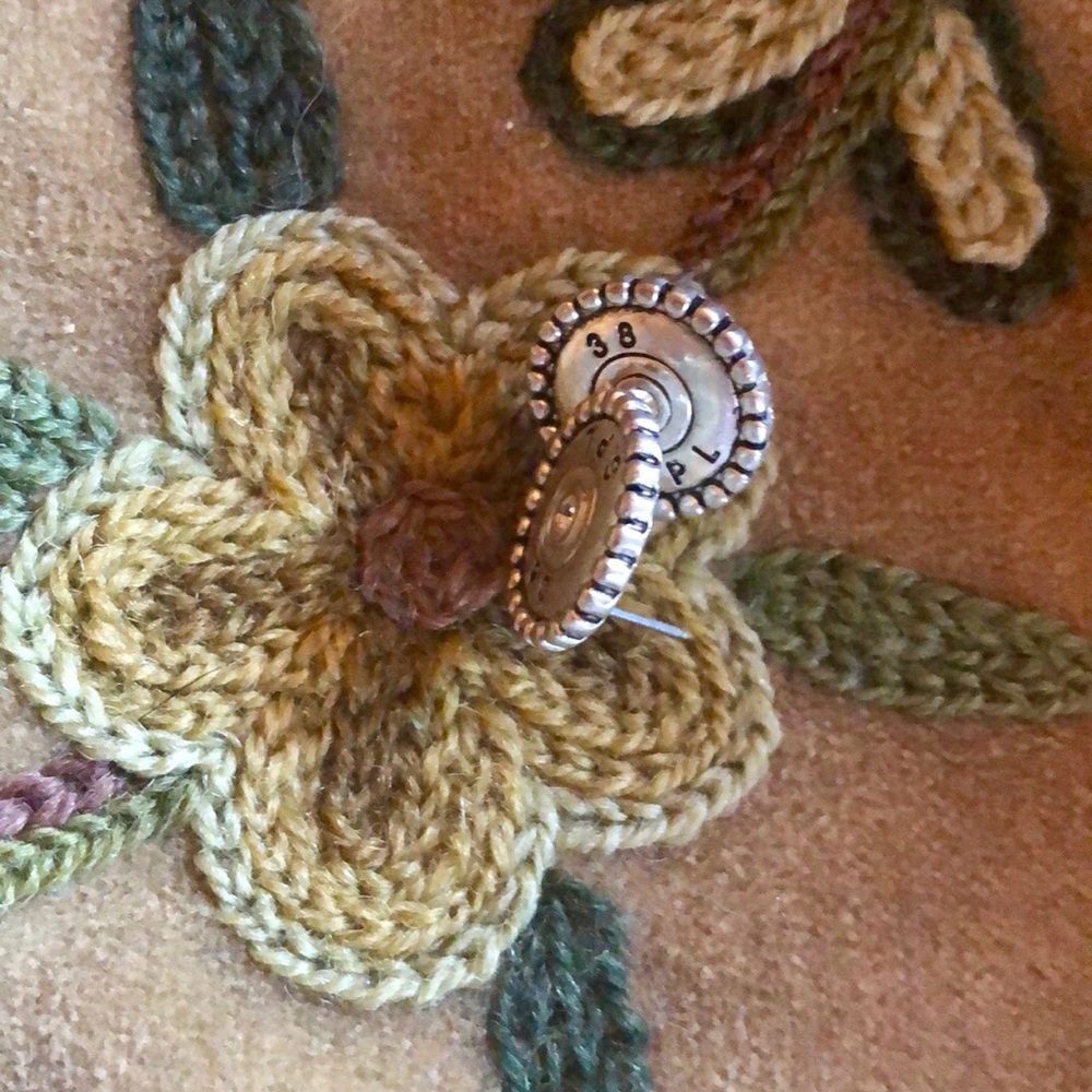 Post Earrings - Picture 2 of 3